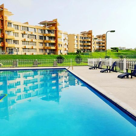 Pearl Of The East In Ceiba With Ocean View And Private Rooftop Santa Maria  Bagian luar foto